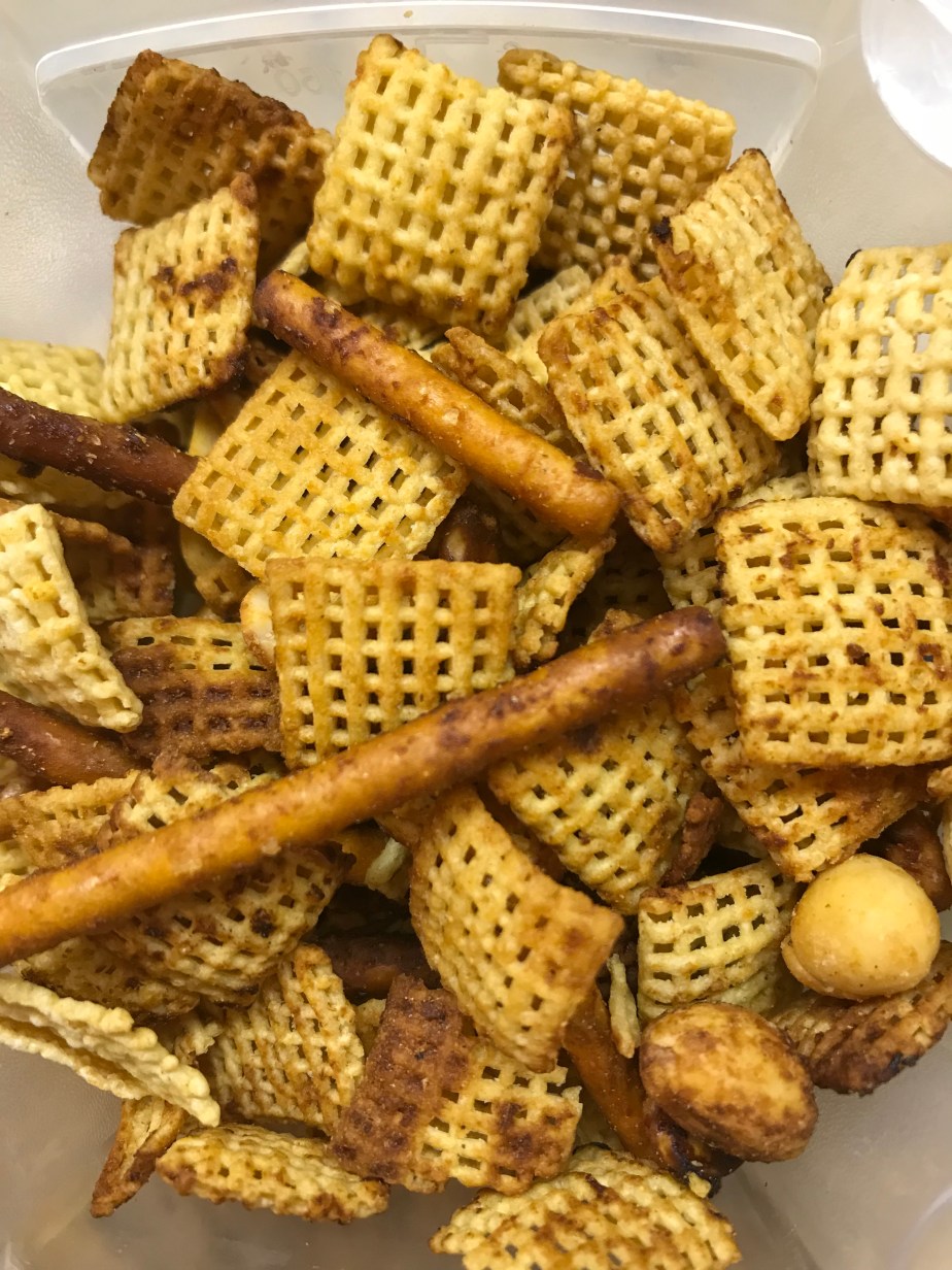 Sriracha garlic honey snack&nbsp;mix