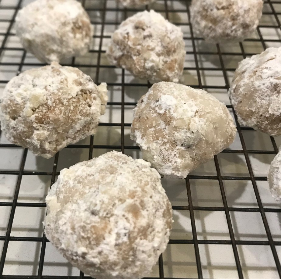 Pecan snowballs