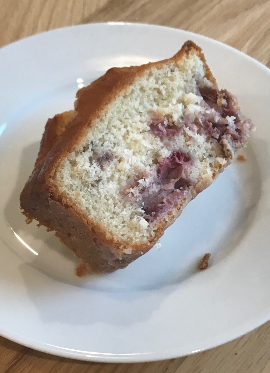 Strawberry coconut cream&nbsp;bread